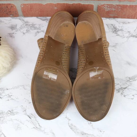Lucky Brand Lively Perforated Open Toe Tan Leather Ankle Booties Size 10 Women's - Picture 4 of 6